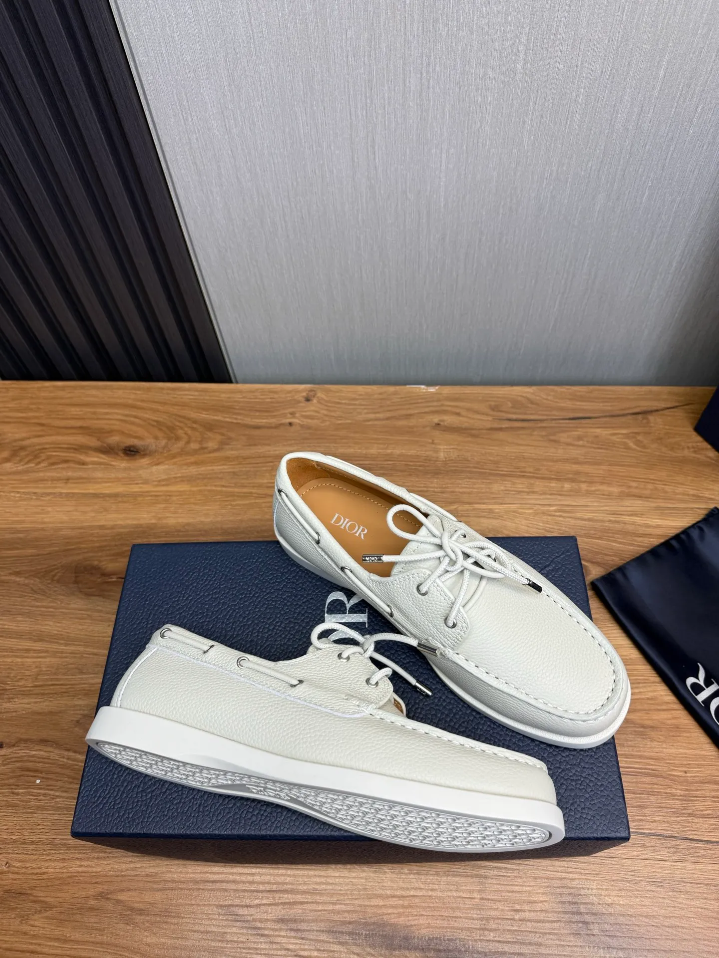 Men's shoes 💰560💰 [Dior] Men's official website na hot sale 🔥Imported cowhide + cowhide lining. Original rubber wear-resistant outsole. High quality shipment ⬆️Code number 38-44, (45 customized)